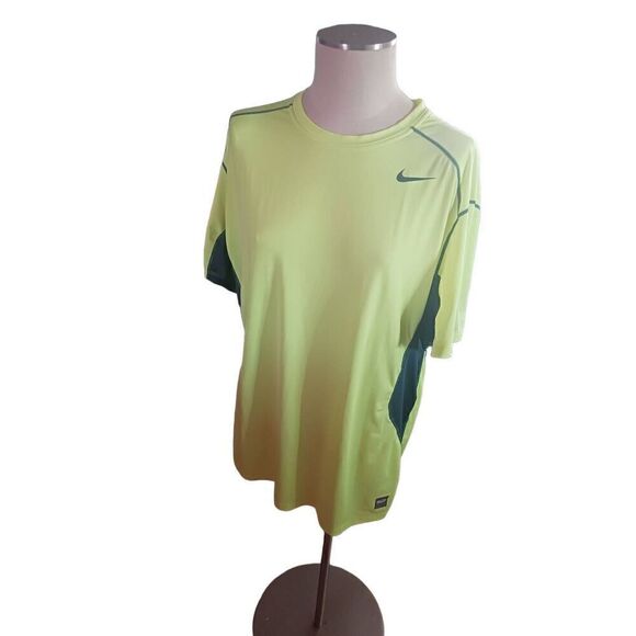 Nike pro combat high visibility short sleeve moisture wicking plus size - Picture 1 of 4